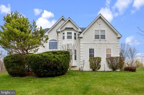4 Culture Ct, Lambertville, NJ, 08530-3446 | Card Image