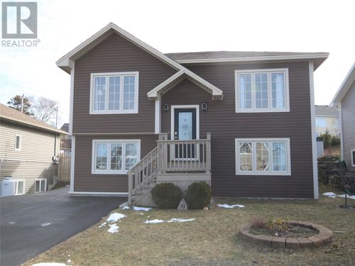 31 Cole Thomas Dr, Conception Bay South, NL, A1X0H3 | Card Image