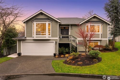 6304 110th Avenue Ne, Kirkland, WA, 98033 | Card Image