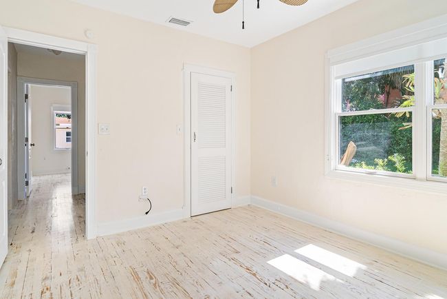 813 Avon Rd, House other with 4 bedrooms, 2 bathrooms and null parking in West Palm Beach FL | Image 20