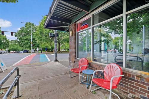 apt-306-107 20th Ave, Seattle, WA, 98122-5873 | Card Image