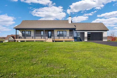 208 Trudeau Cres, Russell, ON, K4R0E2 | Card Image