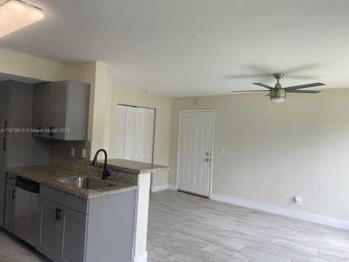 8737-8737 Nw 39th St, Sunrise, FL, 33351-6591 | Card Image