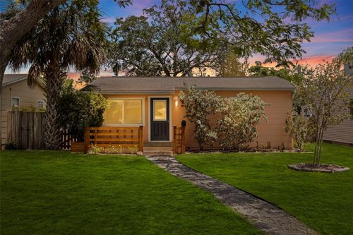 131 44th Ave N, St Petersburg, FL, 33703-4835 | Card Image