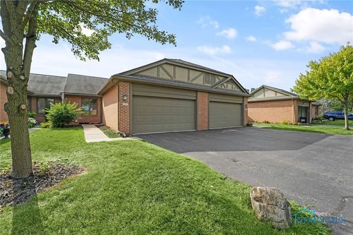 29323 Bates Rd, Perrysburg, OH, 43551-3810 | Card Image