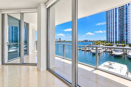 305-17301 Biscayne Blvd, Aventura, FL, 33160-4896 | Card Image