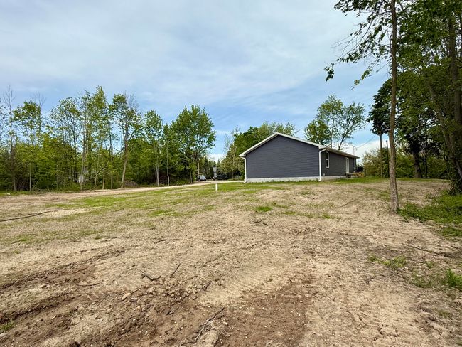 2827 Green Acres Dr, House other with 3 bedrooms, 2 bathrooms and null parking in Mulliken MI | Image 26