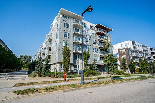 519-13963 105 Blvd, Surrey, BC, V3T0M9 | Card Image
