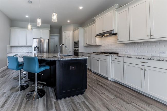 10318 Easterly Ln, House other with 4 bedrooms, 3 bathrooms and 3 parking in Cypress TX | Image 7