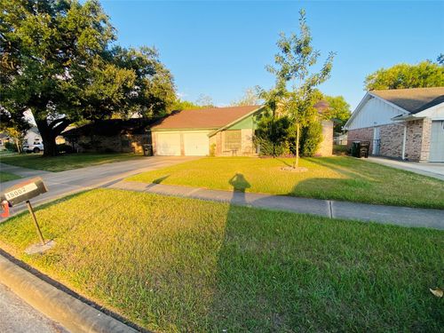 15002 Imperial Valley Dr, Houston, TX, 77060-4902 | Card Image