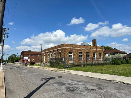 235 Burke St, River Rouge, MI, 48218-1412 | Card Image