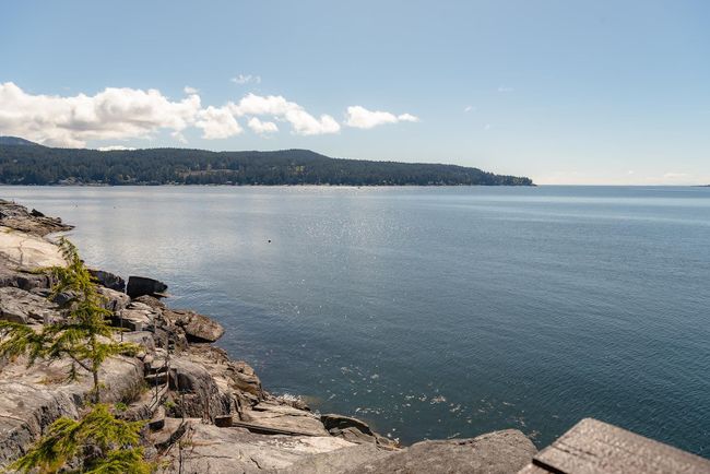 5285 Taylor Crescent, House other with 3 bedrooms, 2 bathrooms and 4 parking in Halfmoon Bay BC | Image 23