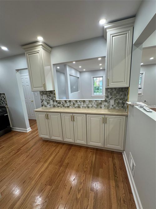 2-109 221st St, Queens Village, NY, 11429-2560 | Card Image