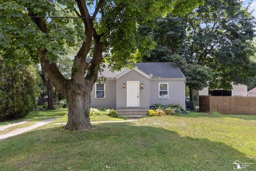 1027 S Park Dr, Temperance, MI, 48182-9302 | Card Image