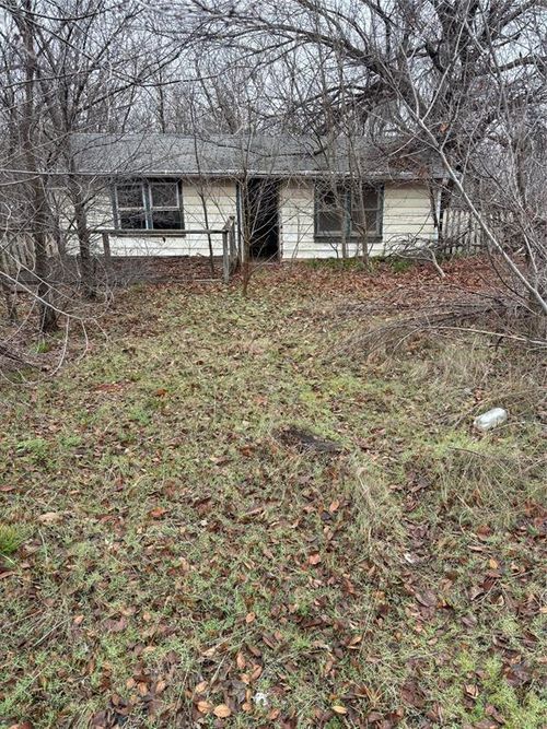 21290 E Eighth St, Hinton, OK, 73047-2149 | Card Image