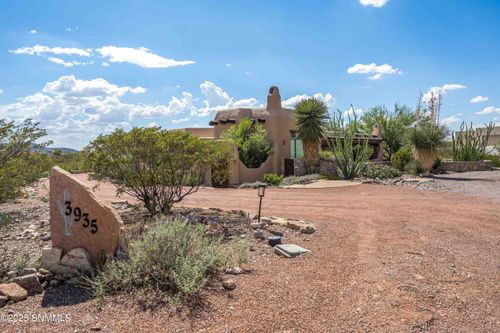 3935 Saguaro Ct, Las Cruces, NM, 88011-8357 | Card Image