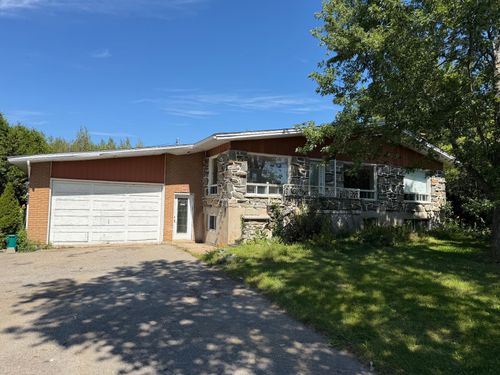 420 Ch. De La Côte-St-Louis E., Blainville, QC, J7C0V4 | Card Image