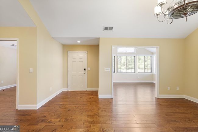 4 - 341 Ridge Hill Cir, Condo with 2 bedrooms, 2 bathrooms and null parking in Marietta GA | Image 4
