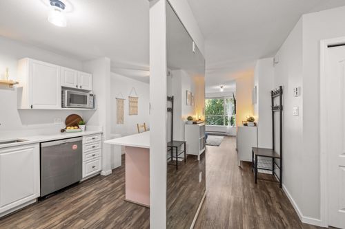 208-2551 Parkview Lane, Port Coquitlam, BC, V3C6J8 | Card Image