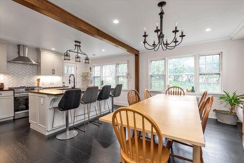 1 Longview Rd, Port Washington, NY, 11050-3022 | Card Image