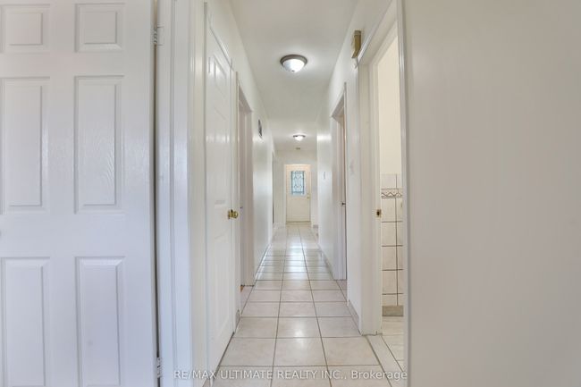 42 Marta Ave, House other with 3 bedrooms, 2 bathrooms and 1 parking in Scarborough ON | Image 17