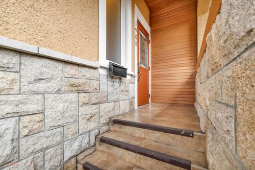 1488 33rd Ave W, Vancouver, BC, V6M1A5 | Card Image