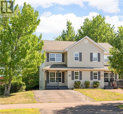 584 Rue Centrale, Dieppe, NB, E1A7S3 | Card Image