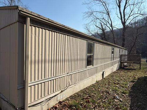 6461 Highway 66, Arjay, KY, 40902-9040 | Card Image