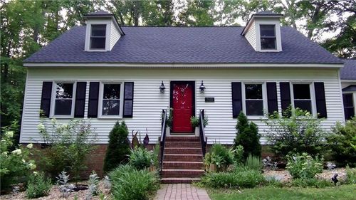 7615 Gloucester Village Dr, Gloucester, VA, 23061-4131 | Card Image