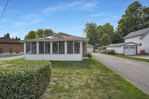 270 Centre St, Ingersoll, ON, N5C1X6 | Card Image