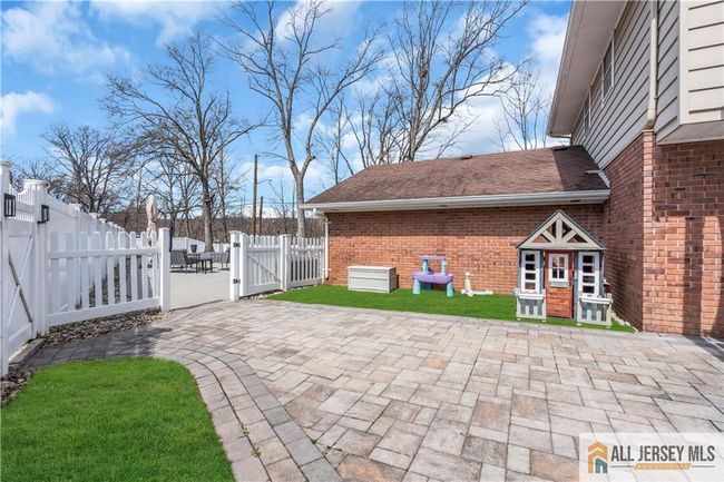 110 Oak Dr, House other with 4 bedrooms, 3 bathrooms and null parking in Middlesex NJ | Image 39