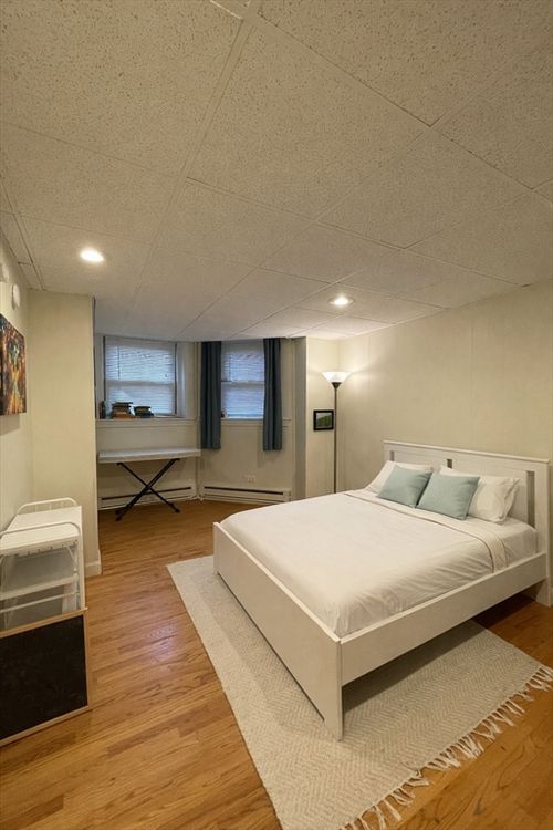 a-868 Beacon St, Boston, MA, 02215-3148 | Card Image