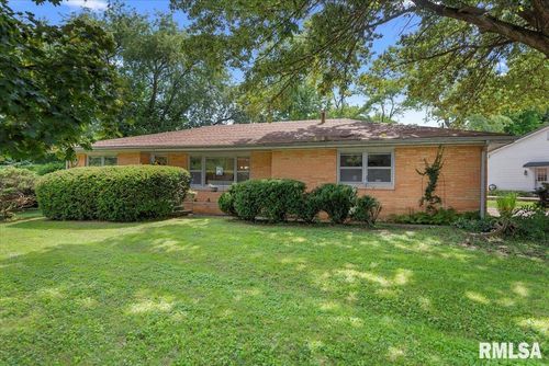 1900 Brentwood Dr, Springfield, IL, 62704-4119 | Card Image