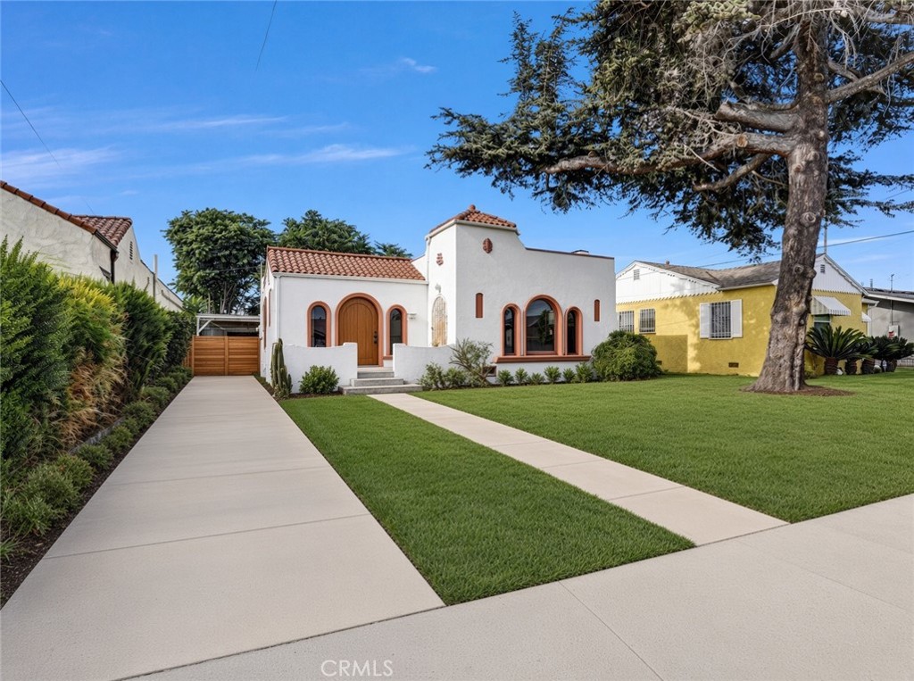 Residential in Compton