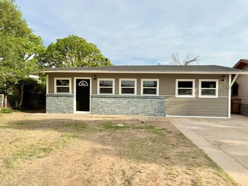 1004 E 21st St, Big Spring, TX, 79720-5826 | Card Image