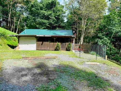 84 Billingsley Hollow Rd, Fairview, WV, 26570-9403 | Card Image