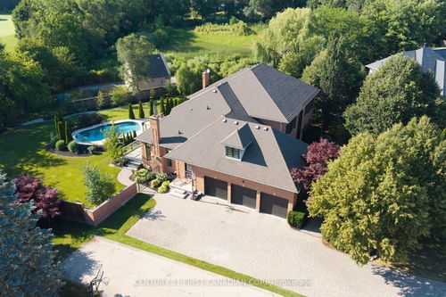 106 Fitzwilliam Blvd, London, ON, N6H5H4 | Card Image
