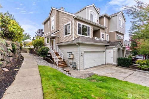 513 S 46th Pl, Renton, WA, 98055-6370 | Card Image