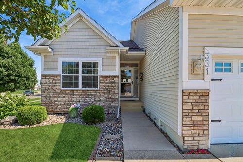 331 Ne Aaron Ln, Ankeny, IA, 50021-4926 | Card Image