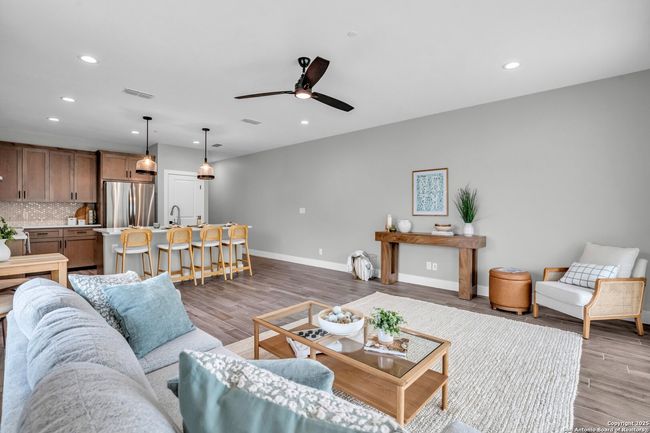 APT-315 - 540 River Run, Condo with 3 bedrooms, 2 bathrooms and null parking in New Braunfels TX | Image 23