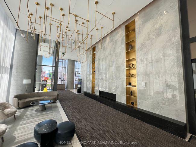 3702 - 5 Buttermill Ave, Condo with 3 bedrooms, 2 bathrooms and null parking in Vaughan ON | Image 4