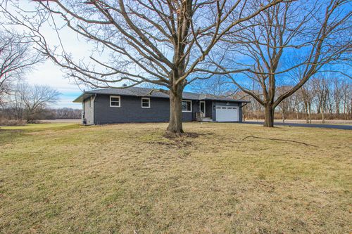 6912 Colorado St, Merrillville, IN, 46410-3916 | Card Image