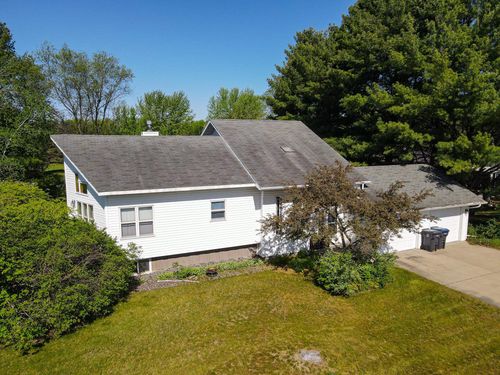 911 Fawn Ln, Port Edwards, WI, 54469-1160 | Card Image