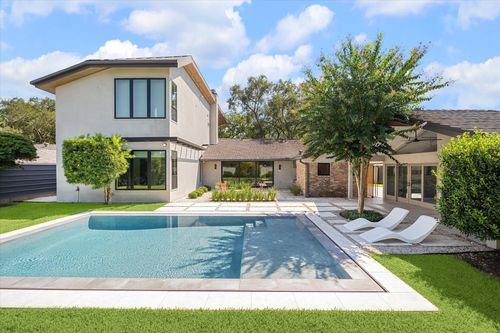 5686 Bayou Glen Rd, Houston, TX, 77056-1002 | Card Image