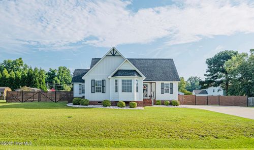 2729 Preston Ln, Grimesland, NC, 27837-8883 | Card Image