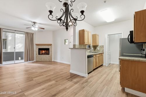1096-2929 W Yorkshire Dr, Phoenix, AZ, 85027-3949 | Card Image