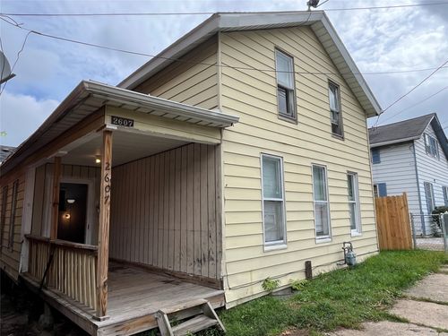 2607 Chestnut St, Erie, PA, 16508-1712 | Card Image
