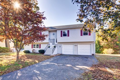 12 Jubrey Lane, Windsor Locks, CT, 06096 | Card Image