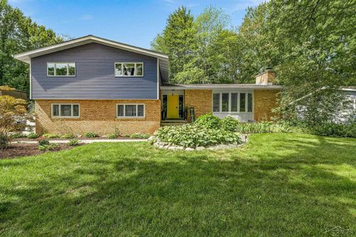 5403 Campau Drive, Midland, MI, 48640 | Card Image