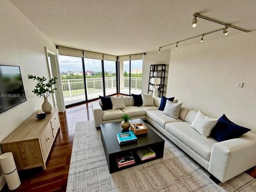 apt-1009-1000 Quayside Ter, Miami, FL, 33138-2218 | Card Image